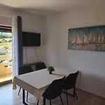 Family K&m Apartment Pag Town