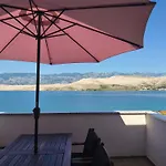 Apartment Family K&m Pag Town