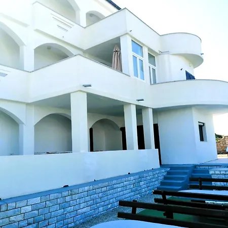 Family K&m Апартаменты *