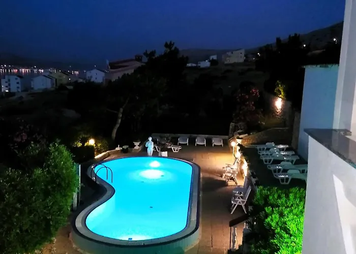 Apartman Family K&m Pag Town